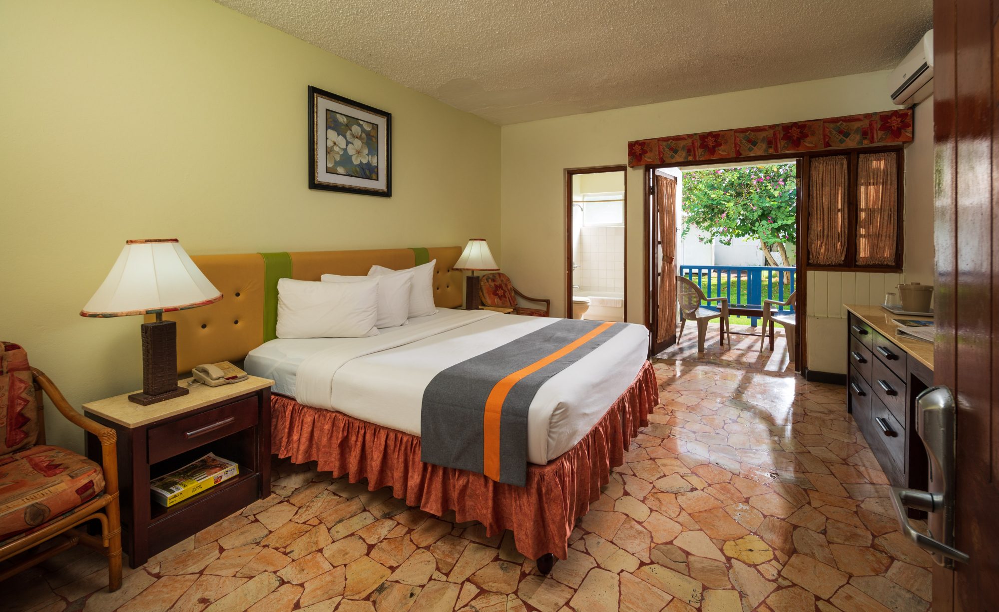 Hotel Rooms | Toby's Resort